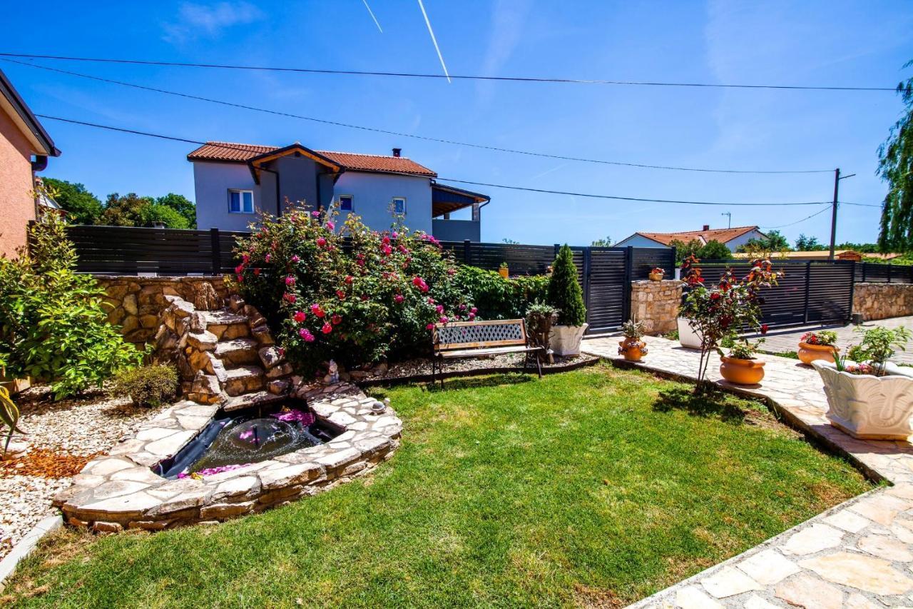 Villa Anita Πούλα Εξωτερικό φωτογραφία